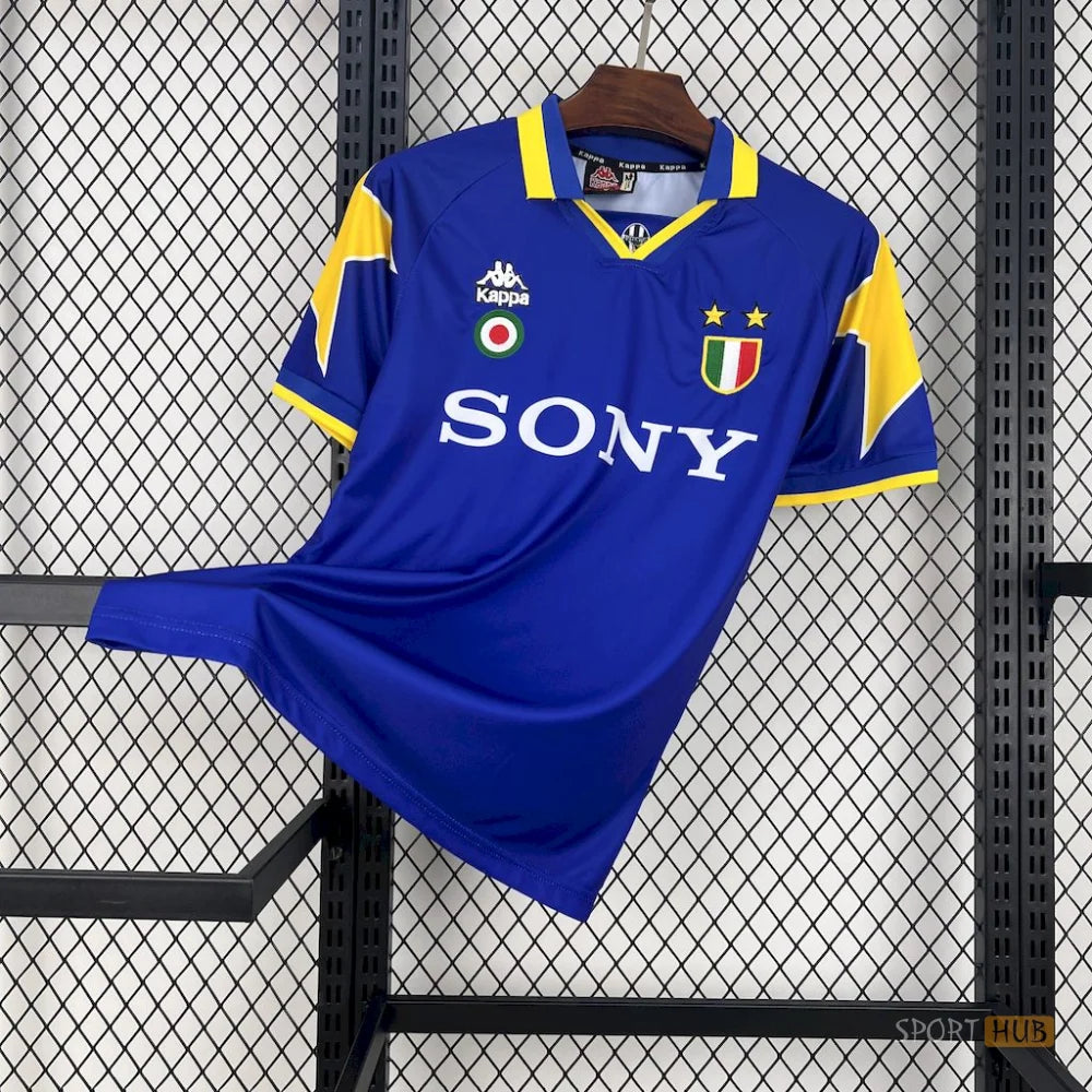 Juventus 1995/96 Away Jersey