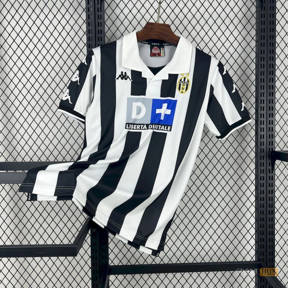Juventus 1999/00 Home Jersey