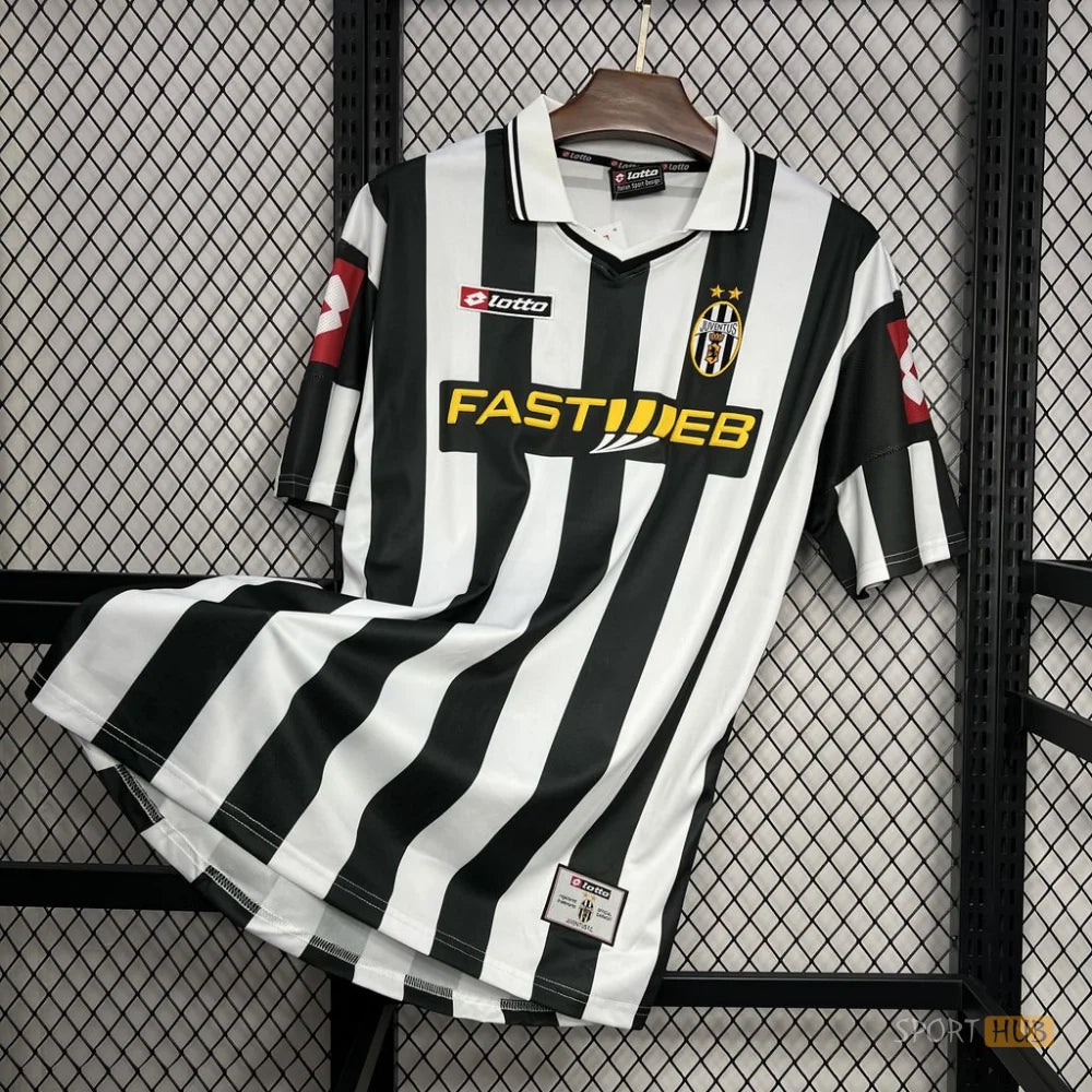 Juventus 2001/02 Home Jersey