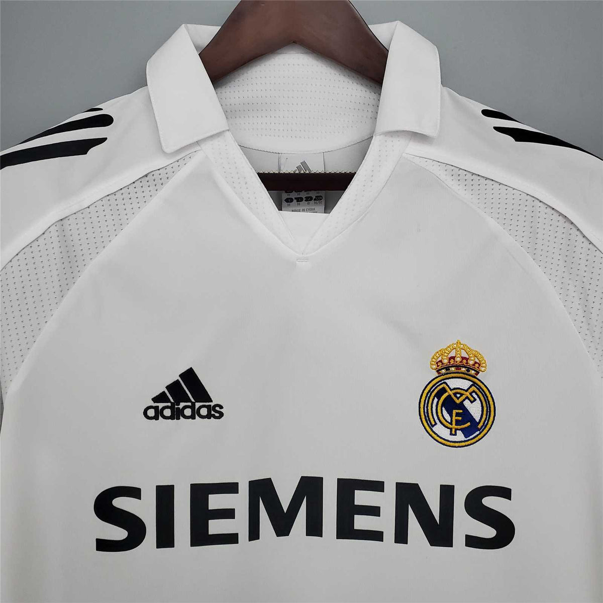 Real Madrid 05/06 Home Jersey