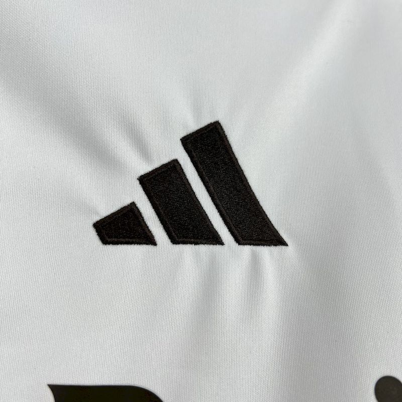 Real Madrid 25/26 Home Jersey