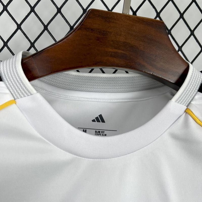 Real Madrid 25/26 Home Jersey