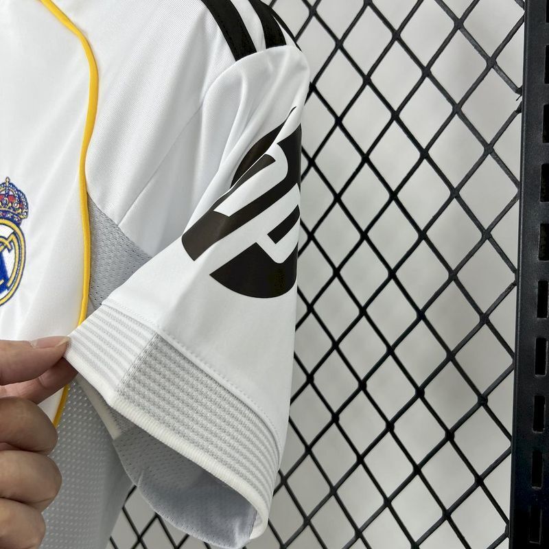 Real Madrid 25/26 Home Jersey